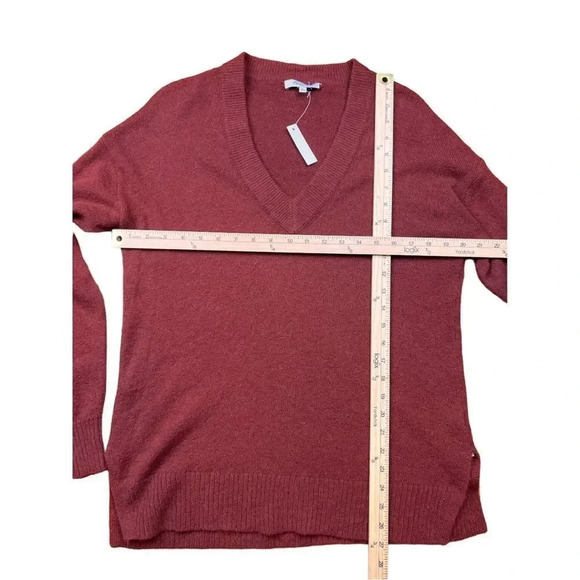 Madewell Bartlett V-Neck Pullover Sweater in Coziest Yarn Oversized Maro… - Picture 7 of 14